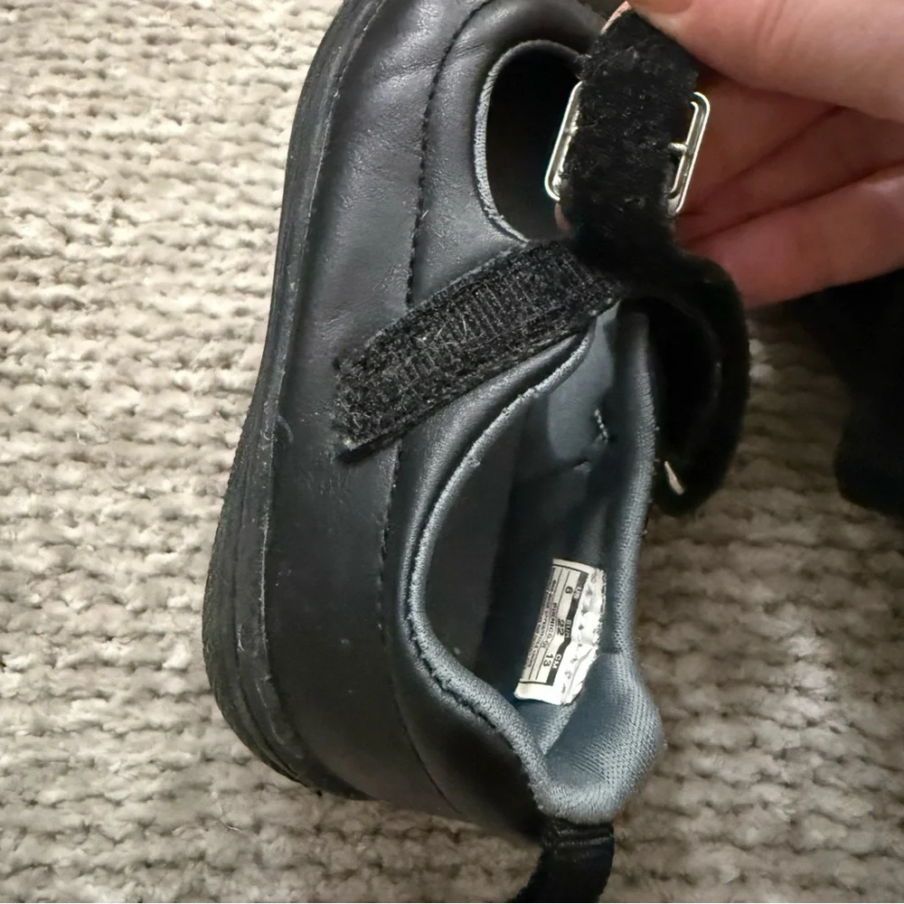 OshKosh B’gosh Black Mary Jane Shoes‎ Toddler 6 Classic Holiday Timeless